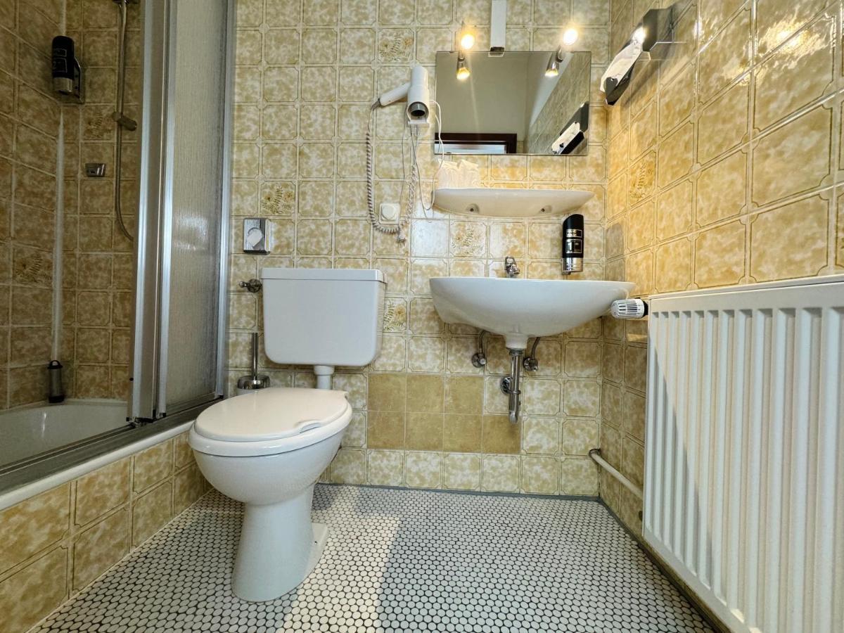 Hotel zum Rücking Northeim Zewnętrze zdjęcie